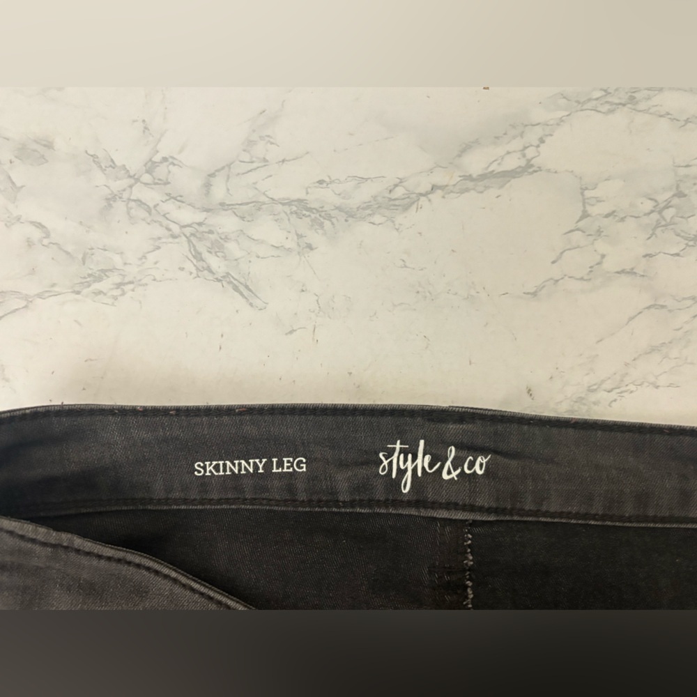 STYLE & CO Denim Women's SKINNY Leg Jeans Sz 8P Petite Gray Stretch - Picture 5 of 7